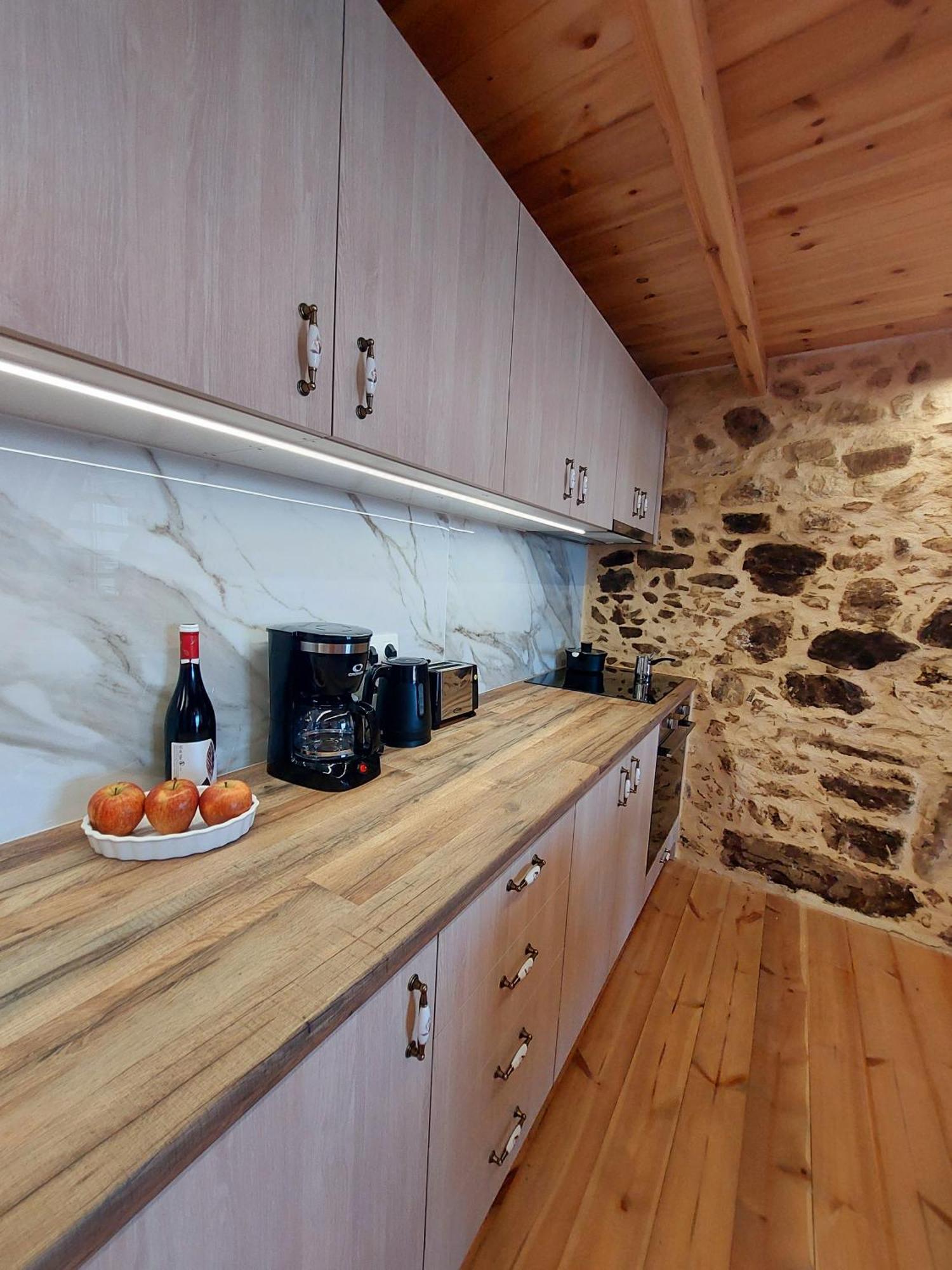 Roza Stone Studio & Suite Goníai Dış mekan fotoğraf